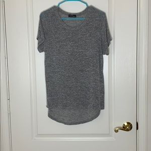 Grey t shirt